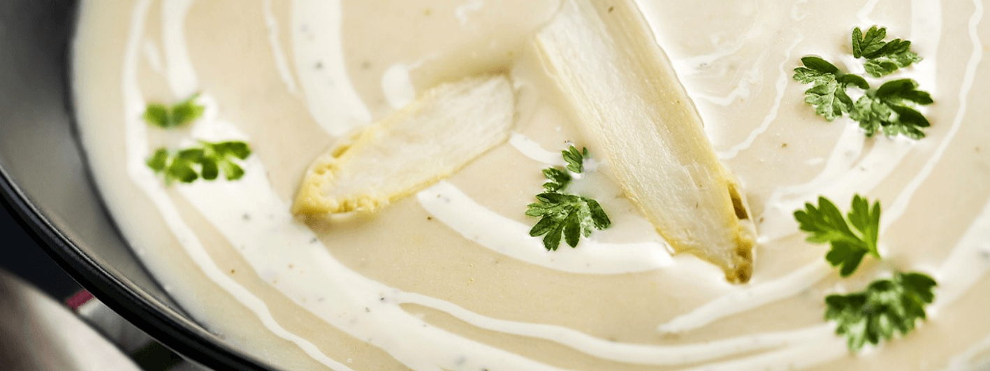 Soupe d'asperges au Maredsous® à l’Emmental