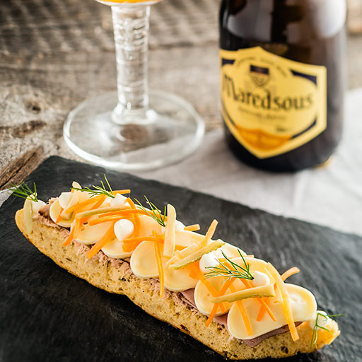 Tartine gastronomique au Maredsous® Fagotin Double Crème, thon et rôti de veau